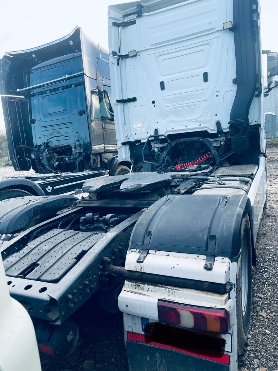 Mercedes Actros 1851 2016 - Image 4