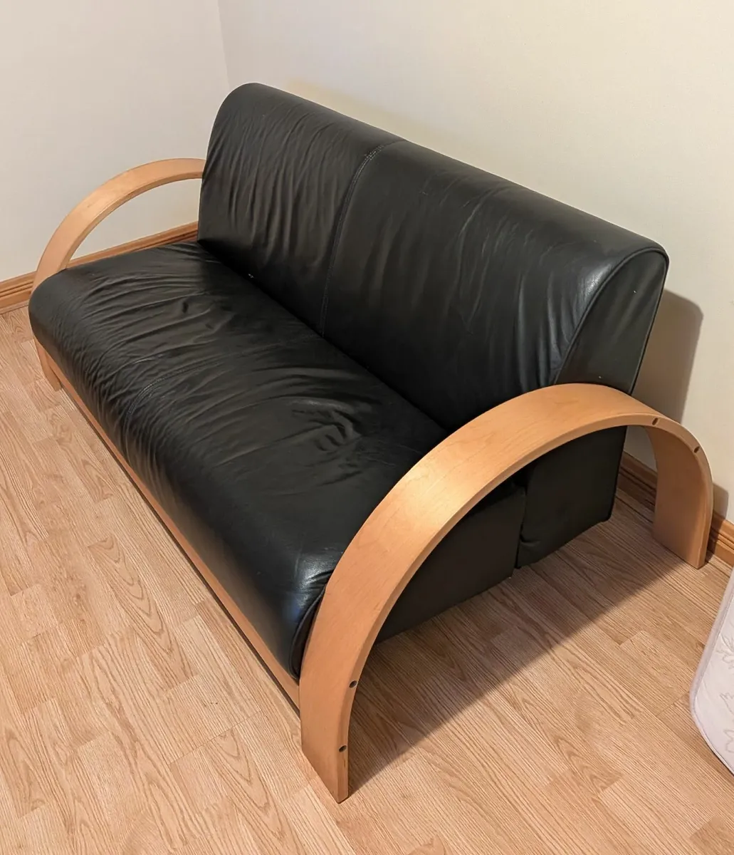 Leather couch - Image 2