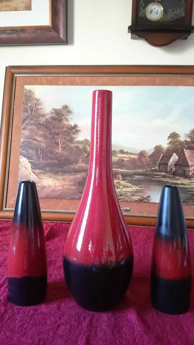 3Pc.Rocha.JohnRocha Ceramic Vases Made In Portugal - Image 2