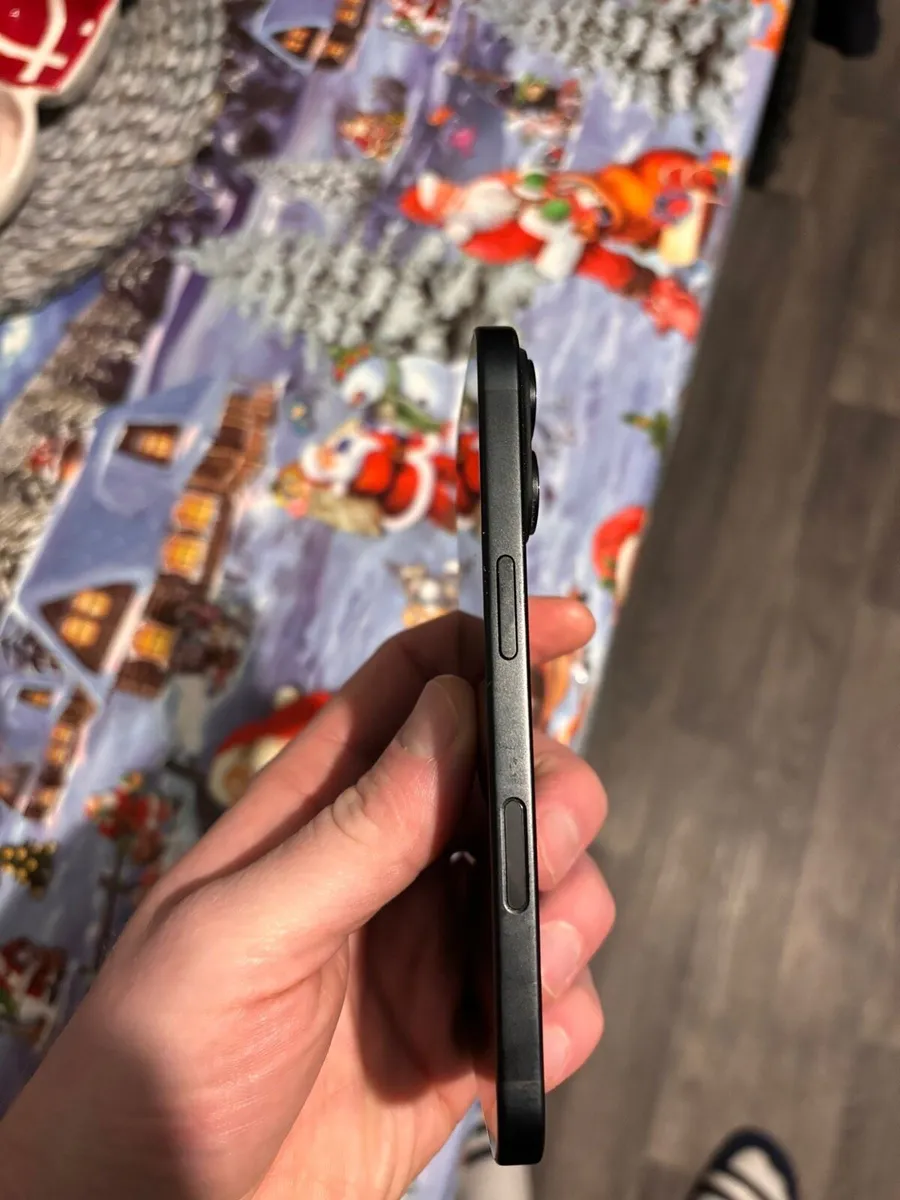 iPhone 16 126gb - Image 3