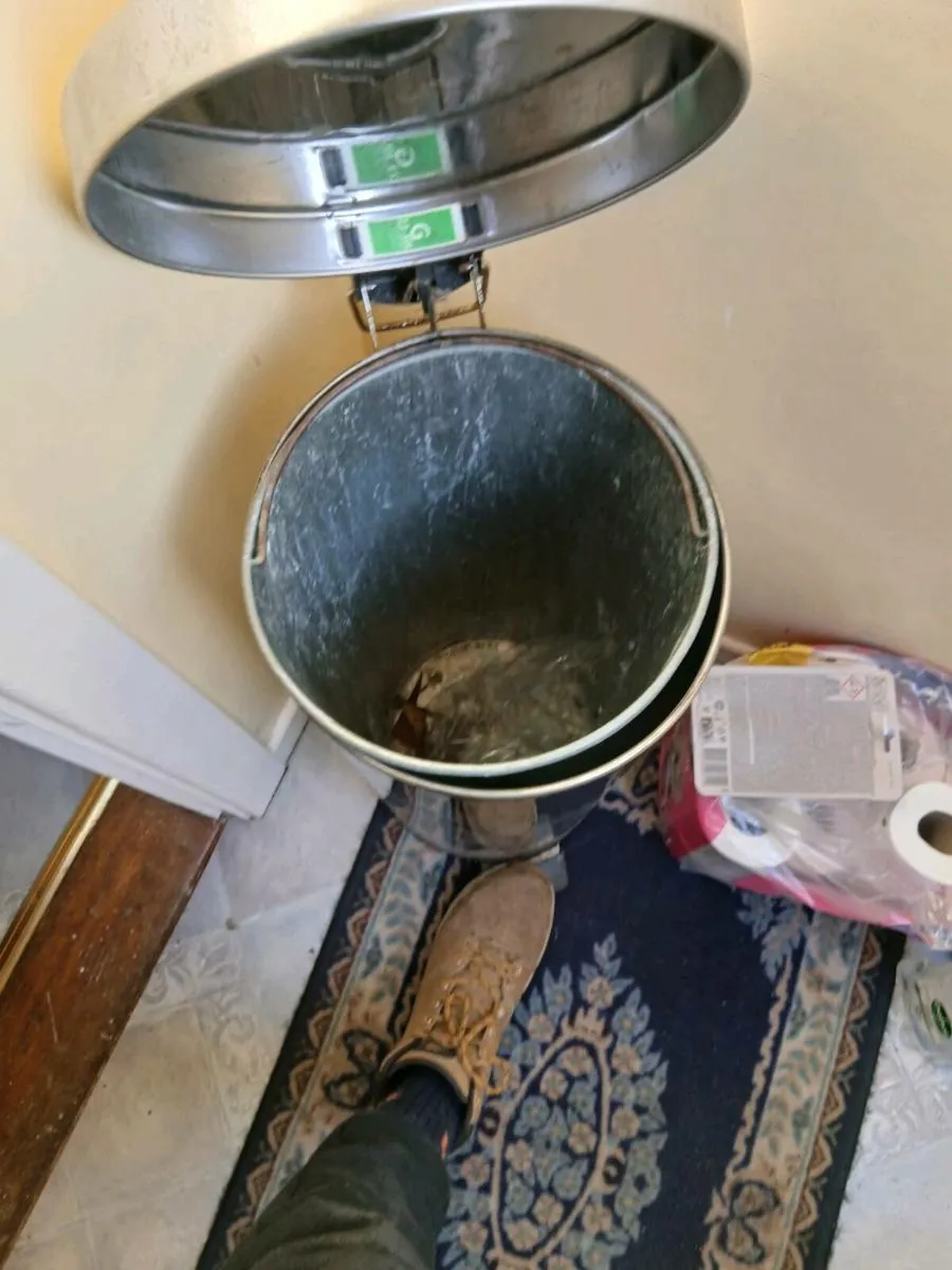 Waste bin - Image 2