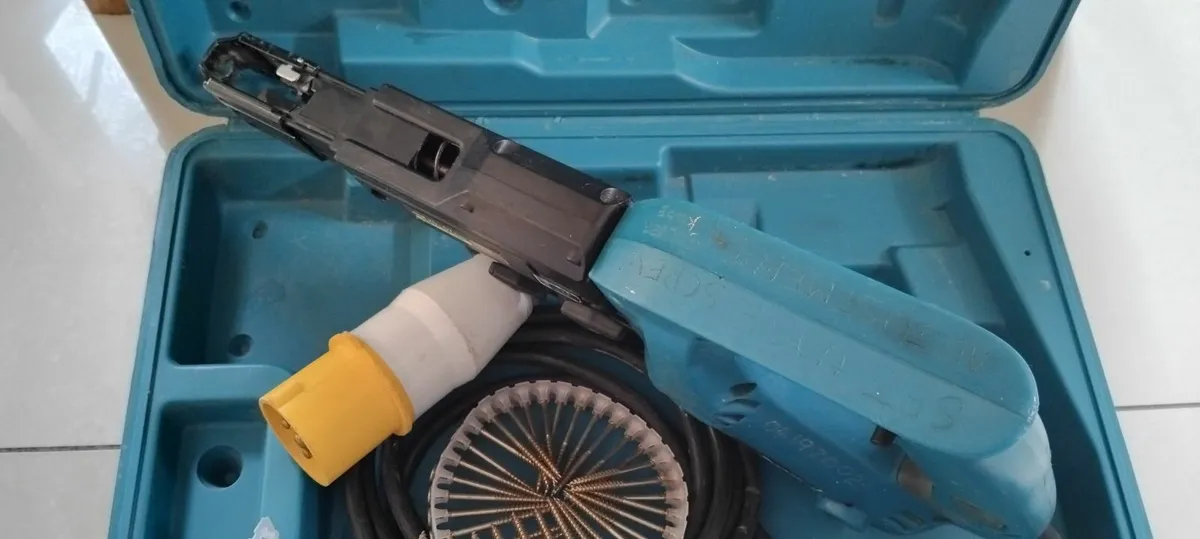 Makita 6834 Autofeed 110v - Image 4