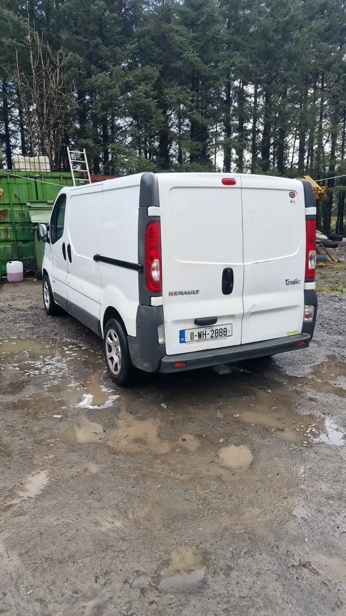 Renault Trafic 2011 - Image 2