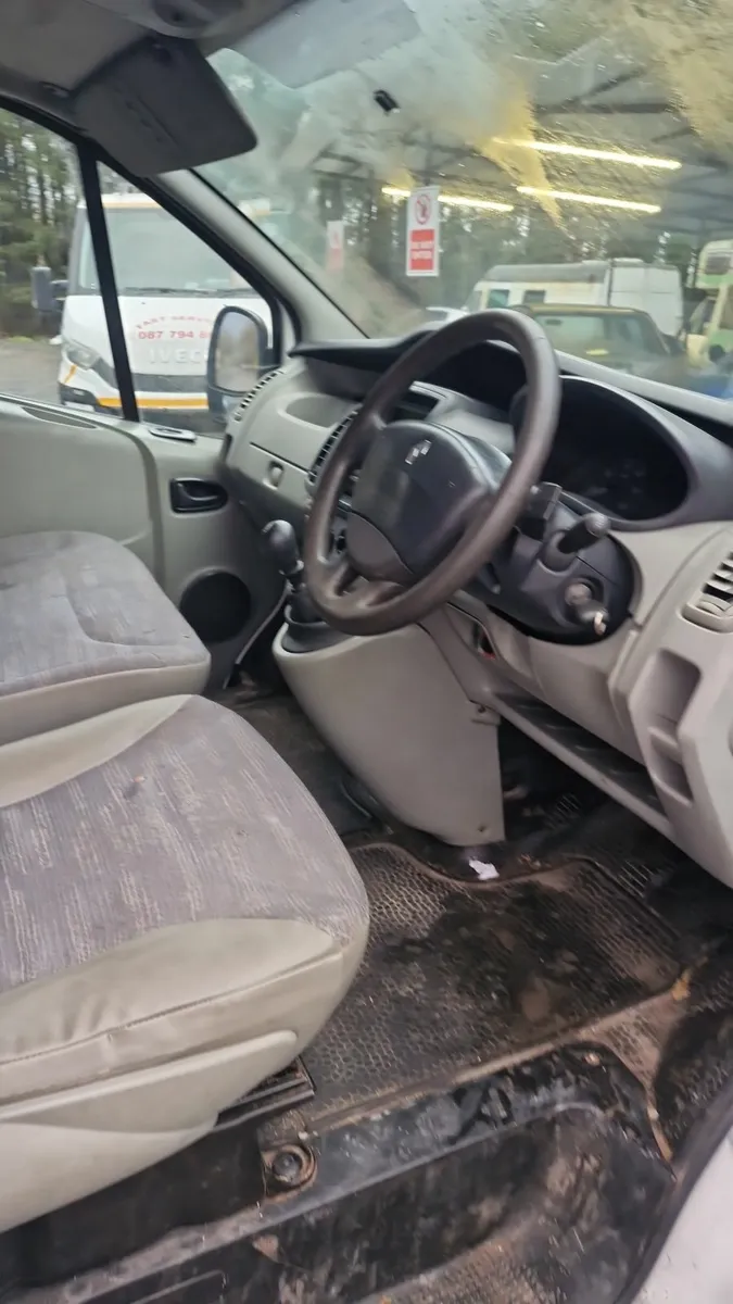 Renault Trafic 2011 - Image 3