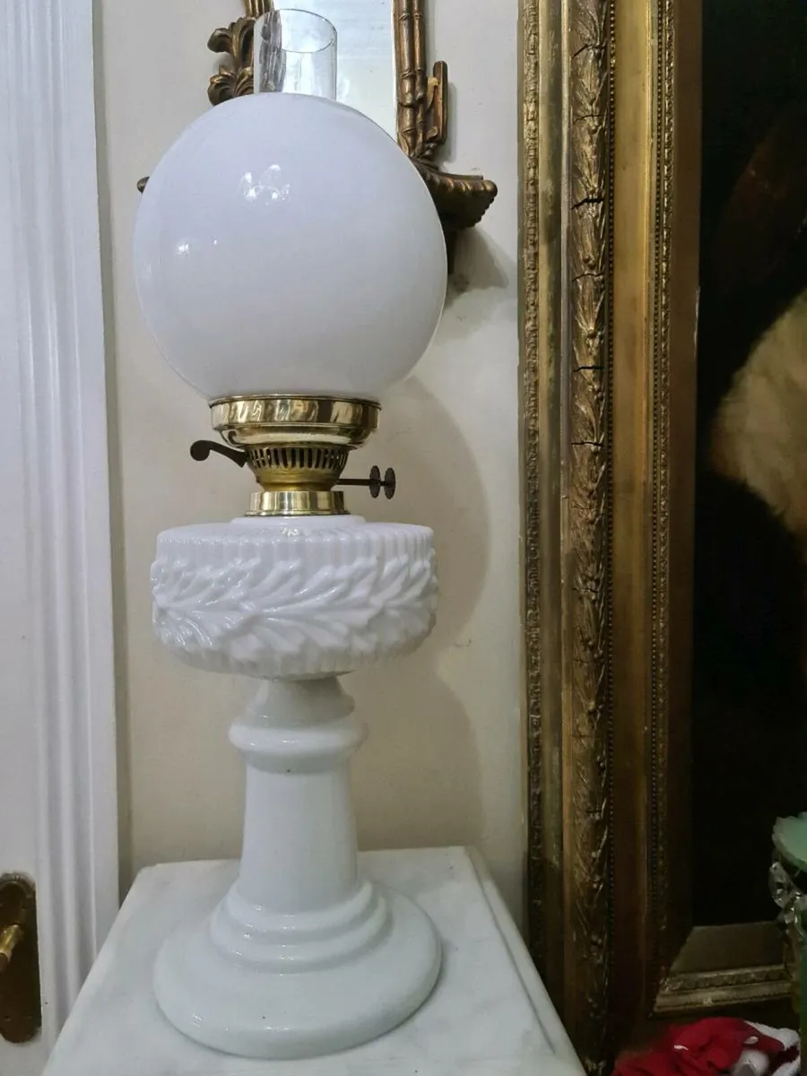 Antique oil lamps - Image 4