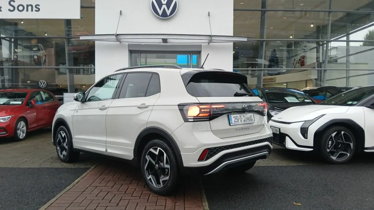 Volkswagen T-Cross R-Line 1.0 TSI 116HP **AUTOMATI - Image 3