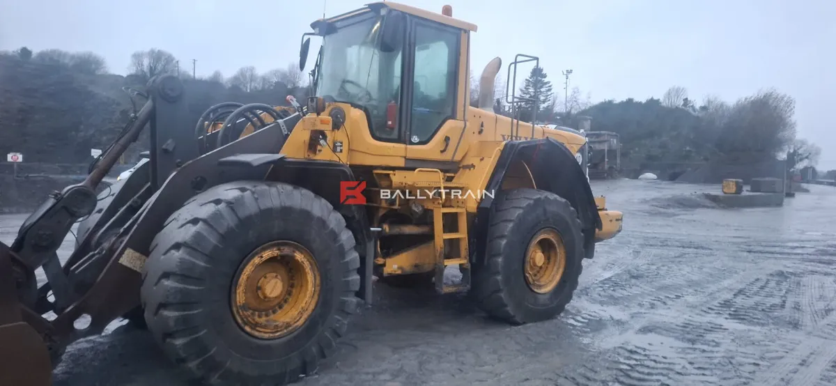 Volvo L180F Wheel Loader - Image 3