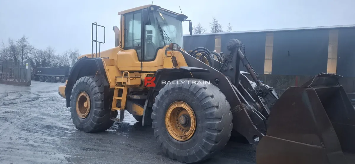 Volvo L180F Wheel Loader - Image 3