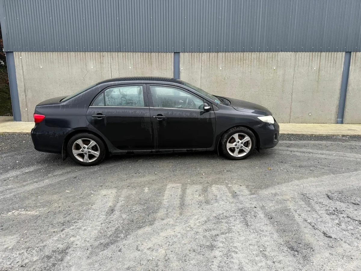 2011 Toyota Corolla 1.4 Diesel - Image 2