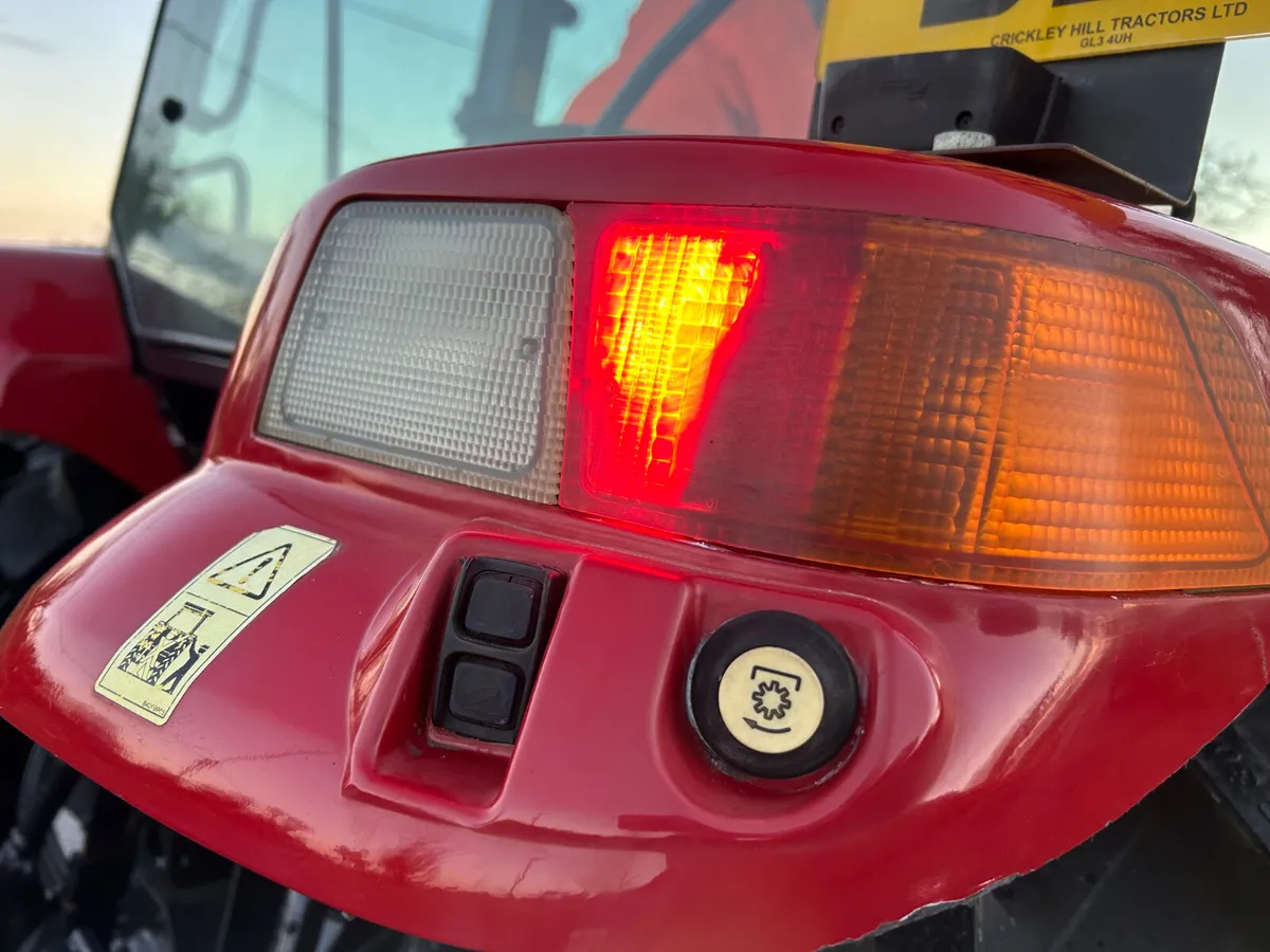 2011 Case JXU85 - Image 2