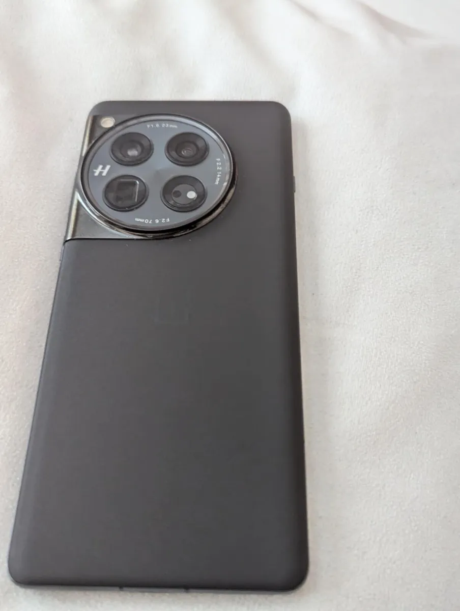 One Plus 12 duel sim unlocked 5G - Image 3