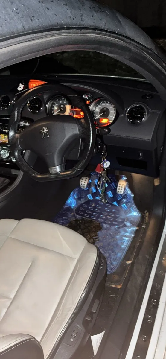 Peugeot RCZ - Image 4