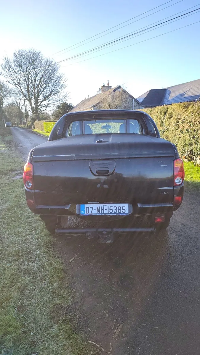 MITSUBISHI L200 AUTOMATIC - Image 2