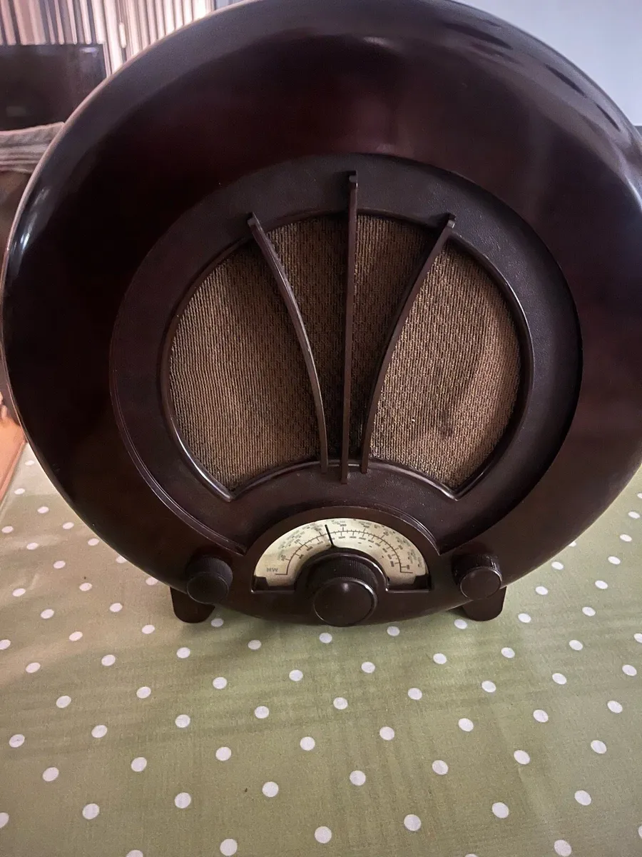 Vintage Ekco AD75 Radio with Bluetooth - Image 1