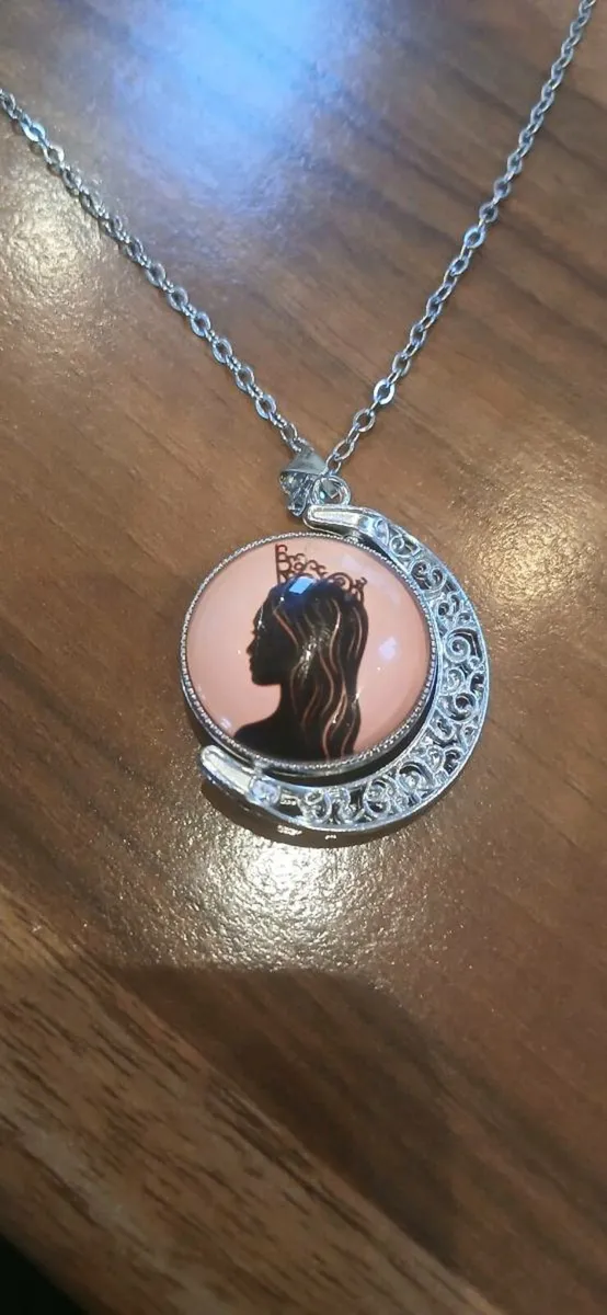 Wicker necklace - Image 1