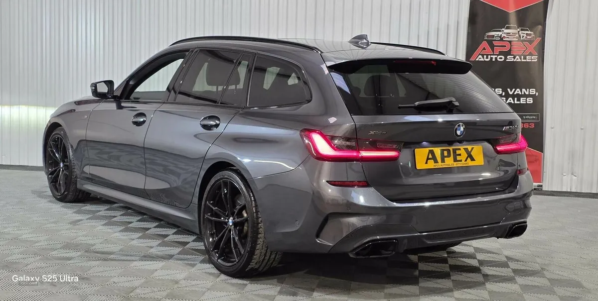 BMW 3-Series DIESEL TOURING - Image 4