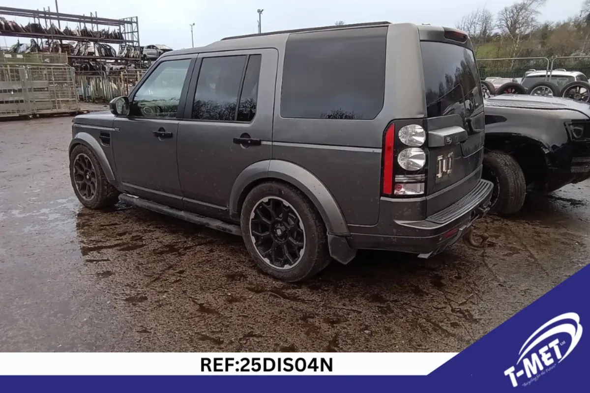 2016 LAND ROVER DISCOVERY BREAKING FOR PARTS - Image 2