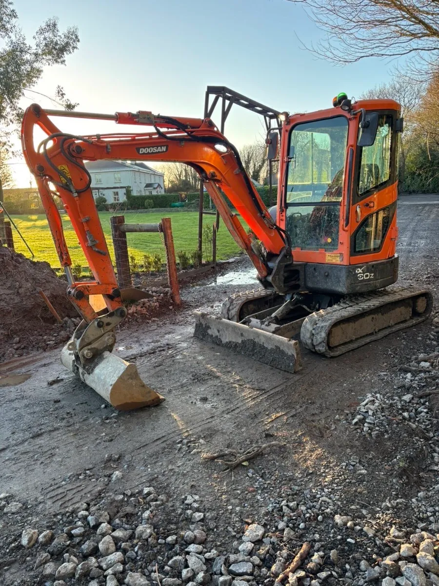 2018 Doosan 30z - Image 1