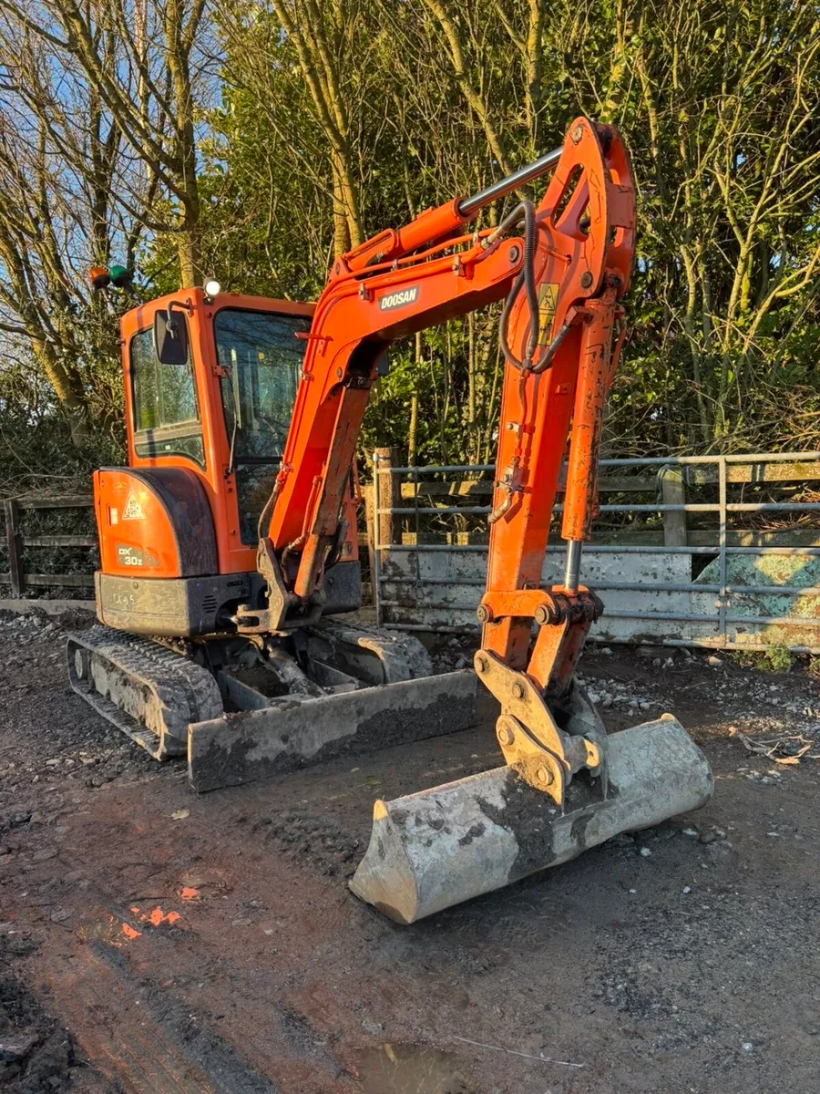 2018 Doosan 30z - Image 2