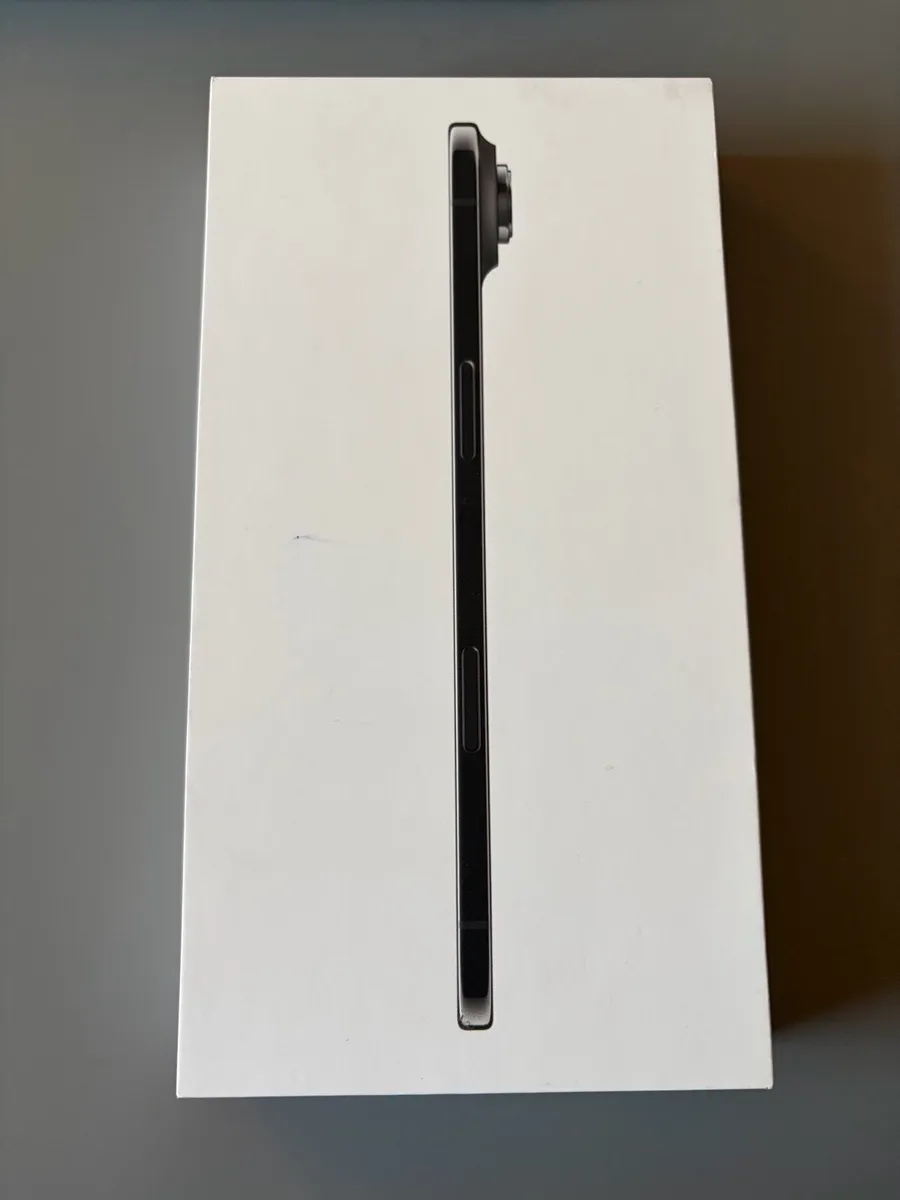 iPhone Air - Image 1