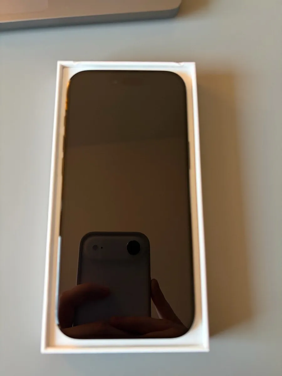 iPhone Air - Image 2