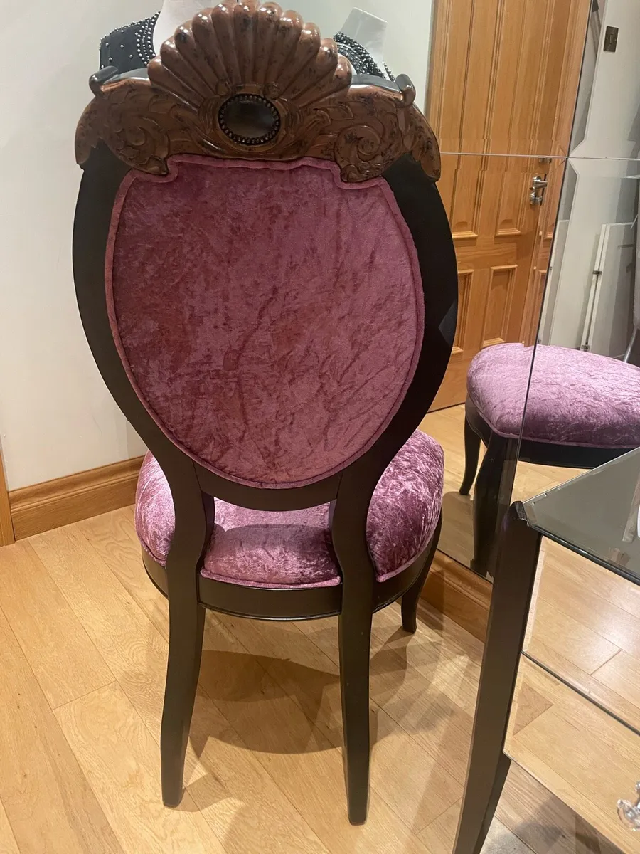 Antiqued chair - Image 2