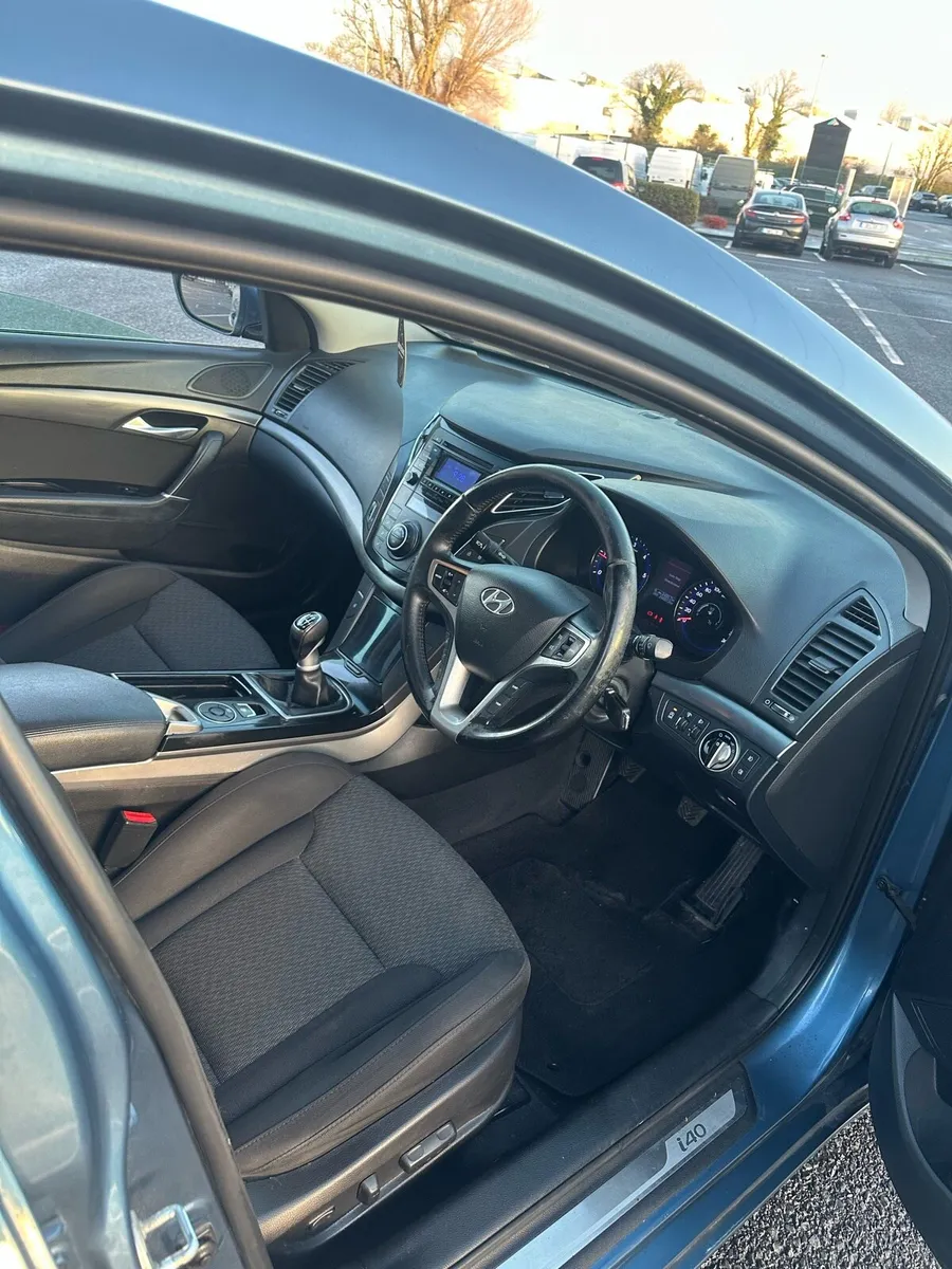 Hyundai i40 Executive - Image 3