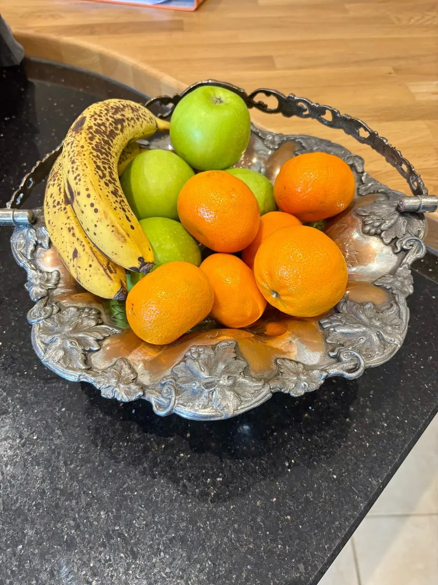 Pewter fruit basket - Image 3