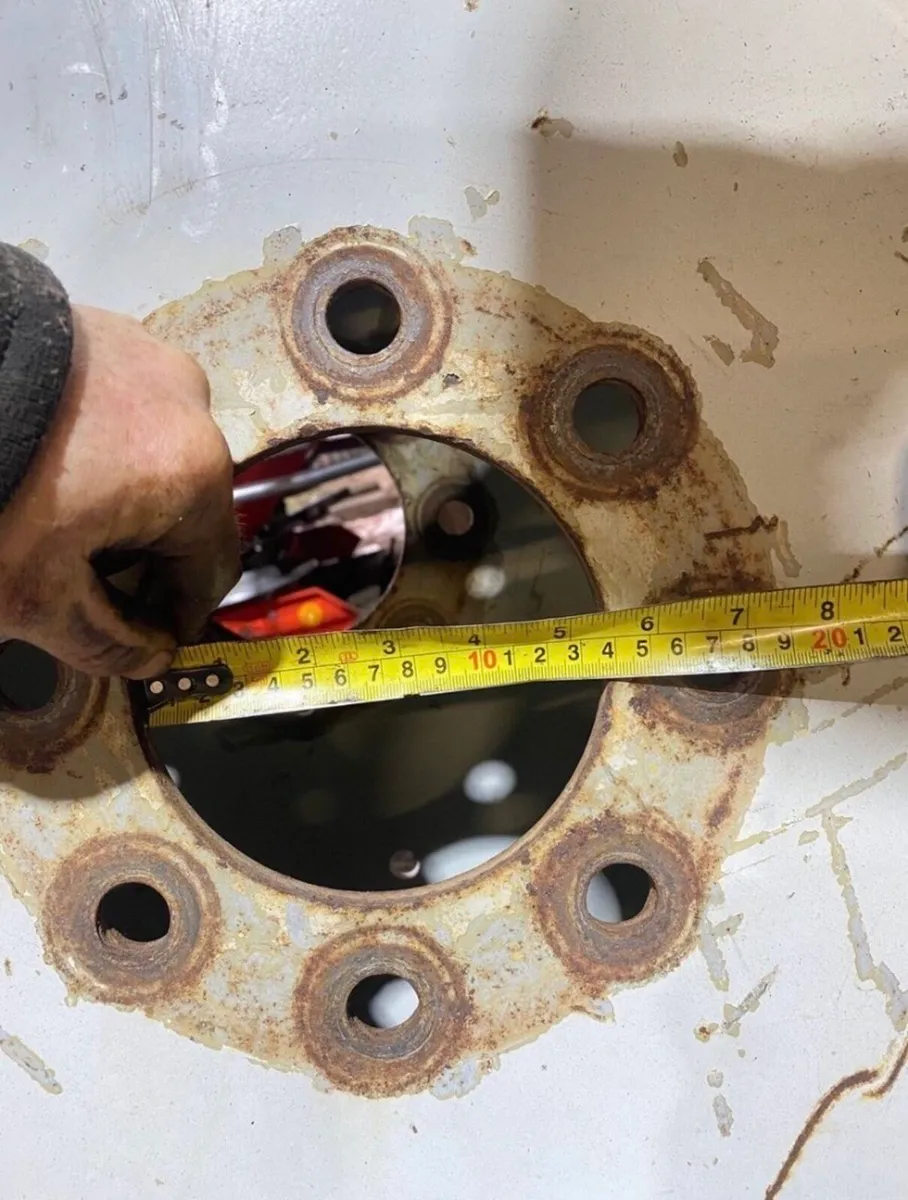 Set of row crop wheels - Image 3