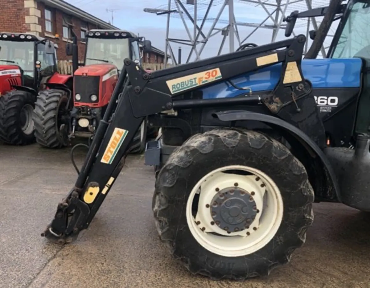 Still F30 Loader - To Fit NH TM or 60 Series - Image 2