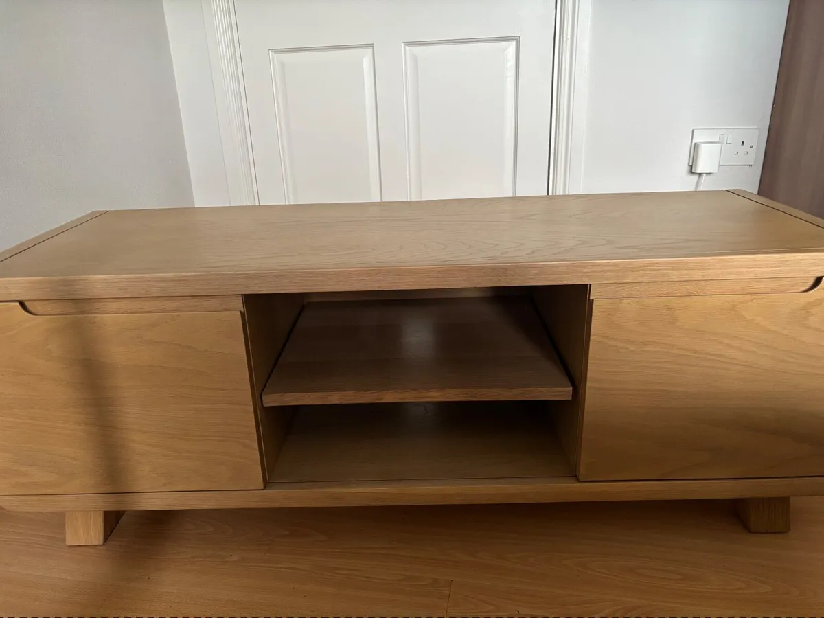 Tv stand - Image 2