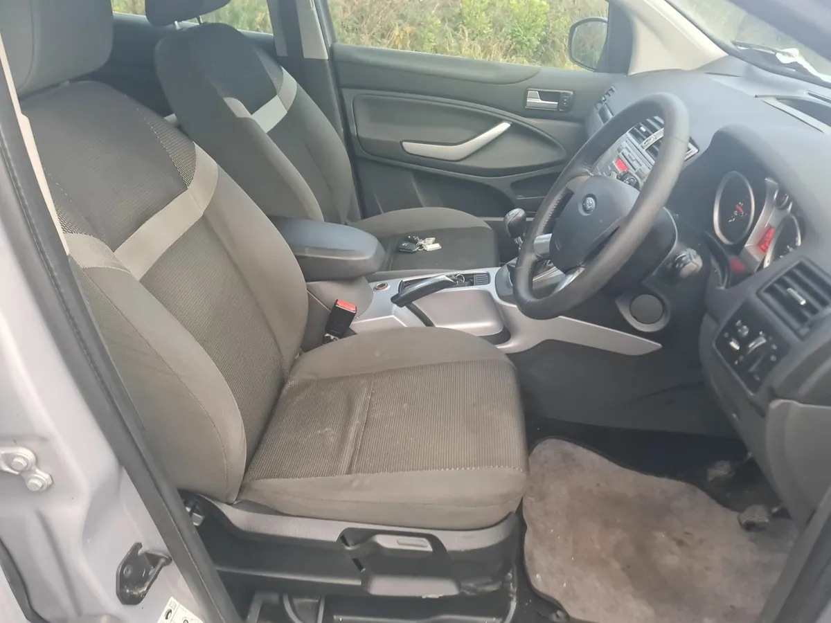 Ford Kuga 2011 4wd nct 10/06/2026 160 miles - Image 4