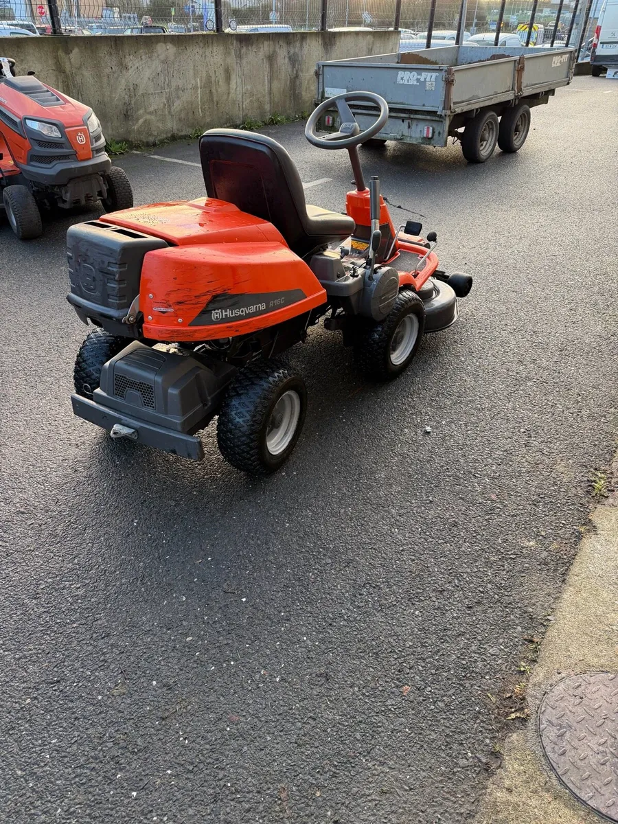 Husqvarna R16C front deck rider lawnmower - Image 2