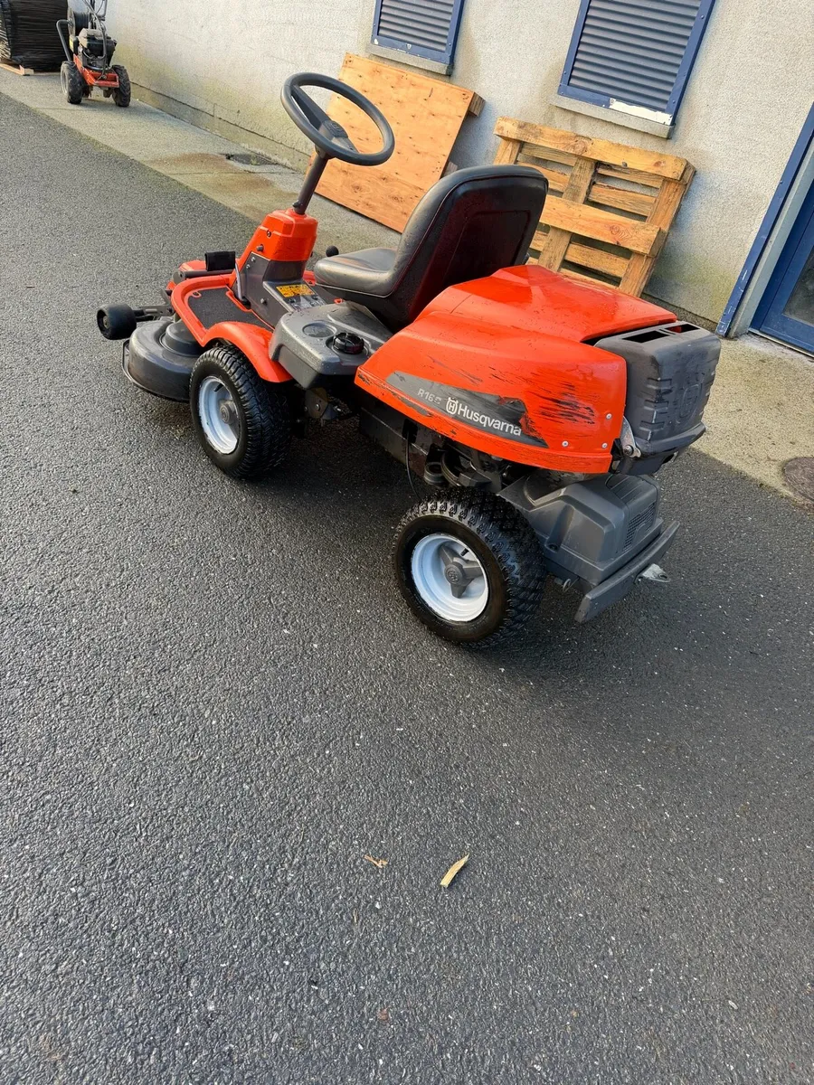 Husqvarna R16C front deck rider lawnmower - Image 3