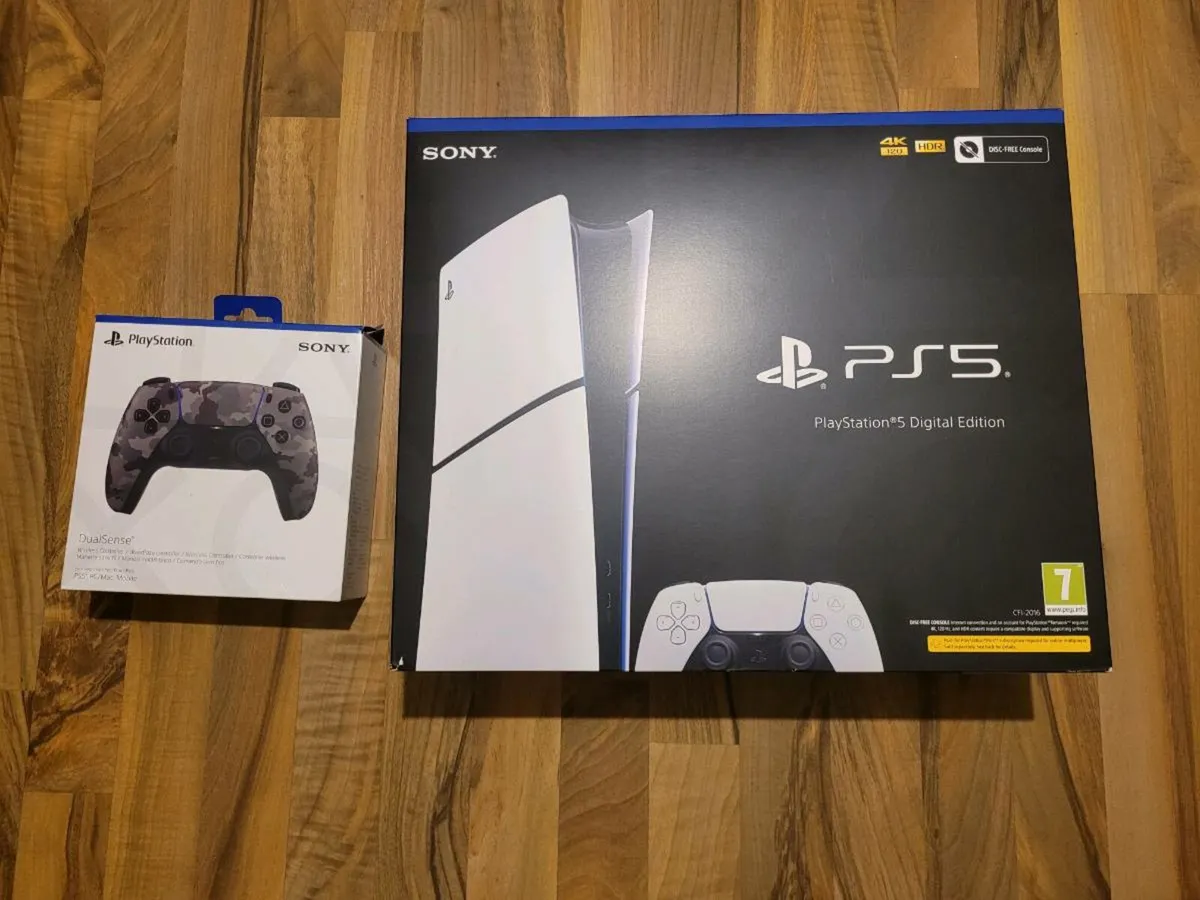 Ps5 digital 1TB  mint 2 months old,  2 controllers - Image 1
