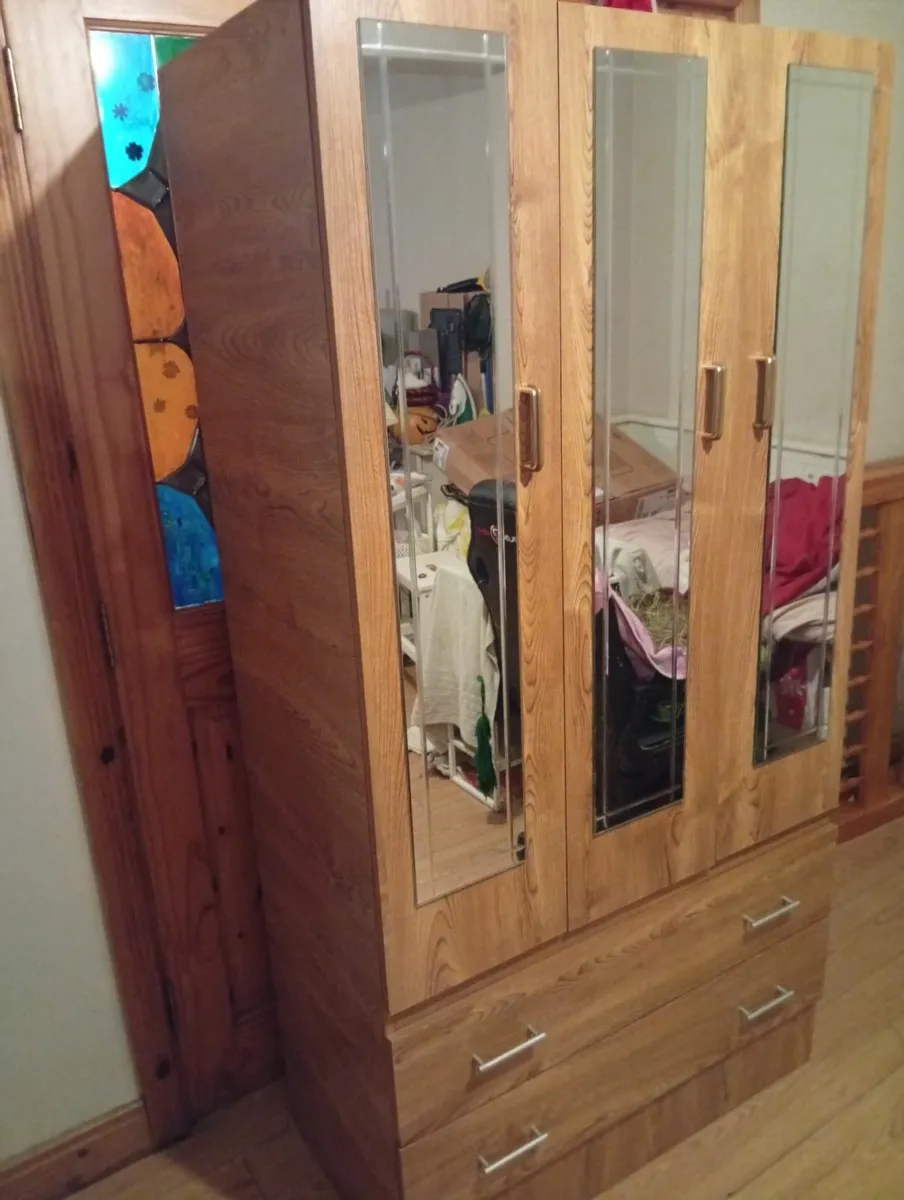 Quality Sturdy Roomy wardrobe with mirrors - Image 1