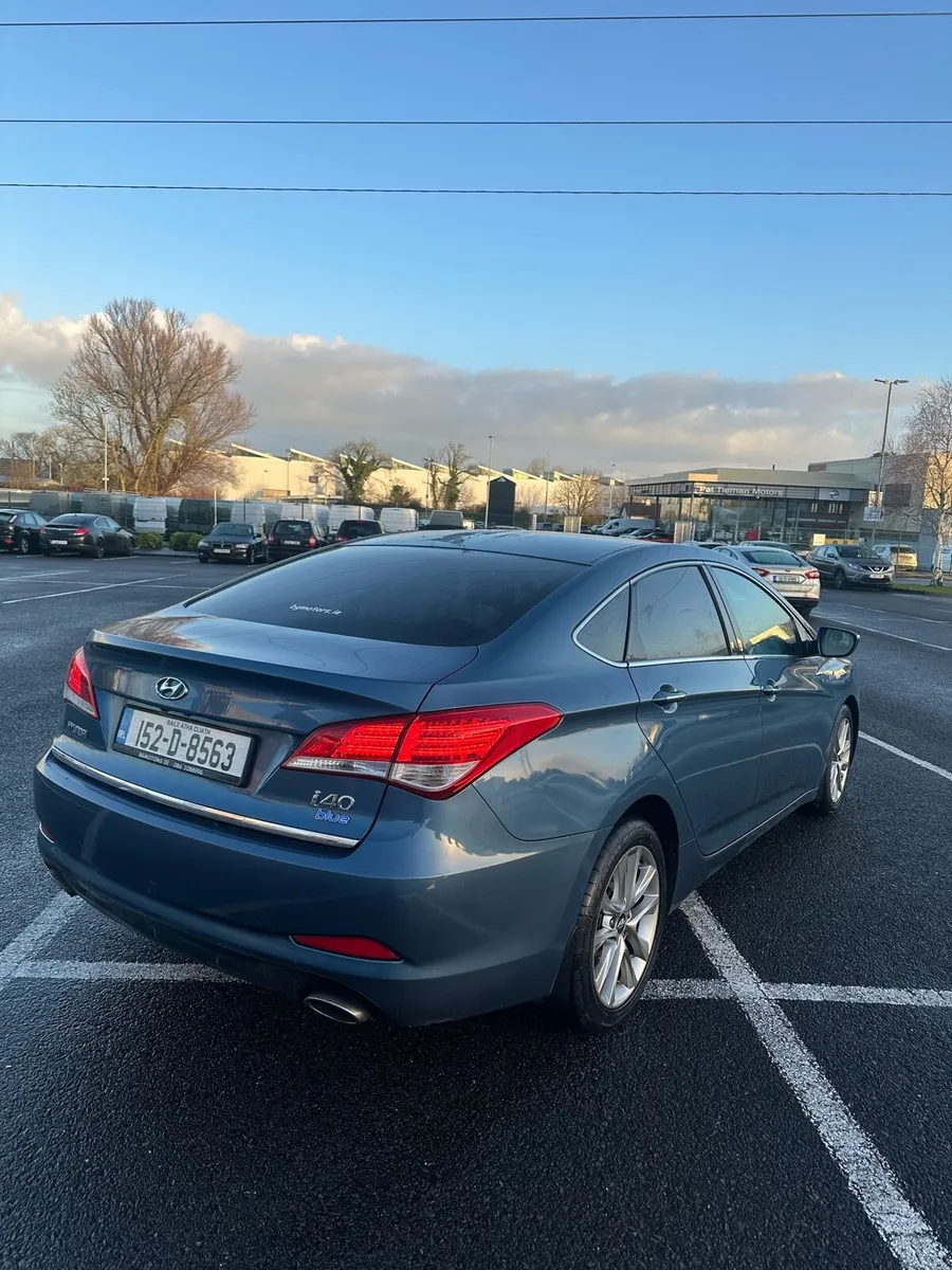 Hyundai i40 Executive - Image 2
