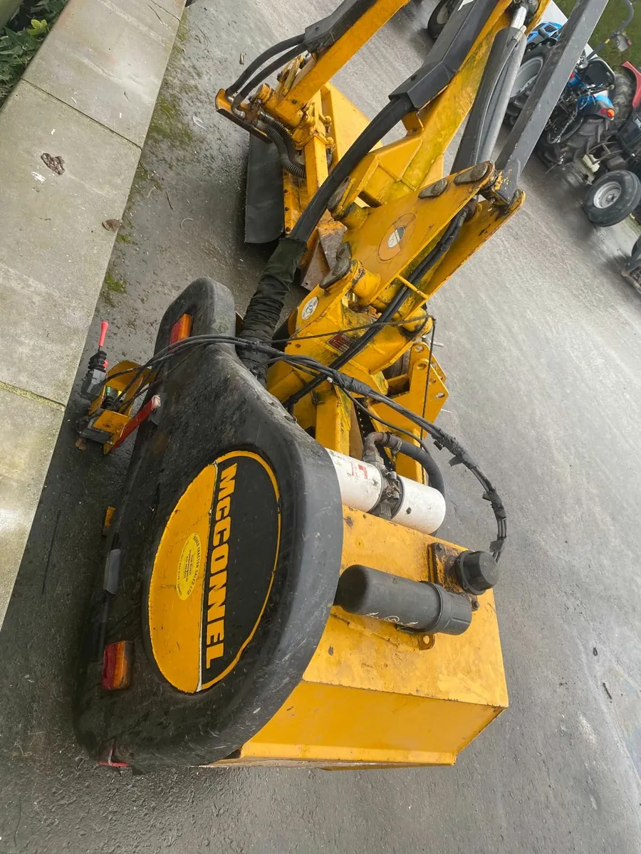 Used McConnel PA48 hedgecutter - Image 3