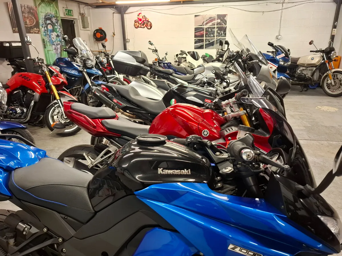 Classic Bikes Dublin Happy Christmas - Image 2