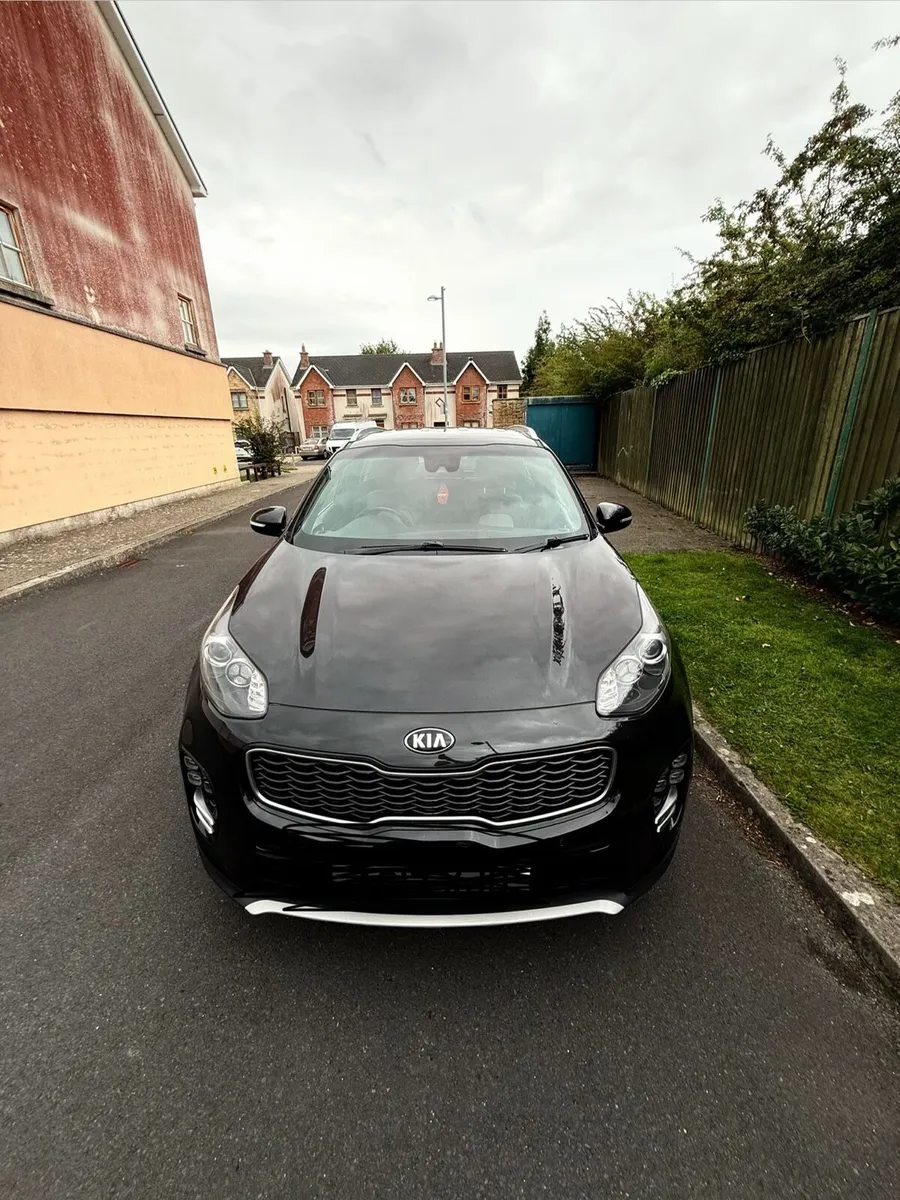 KIA SPORTAGE - Image 1