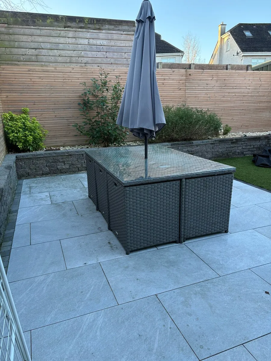 Garden Table & chairs - Image 1