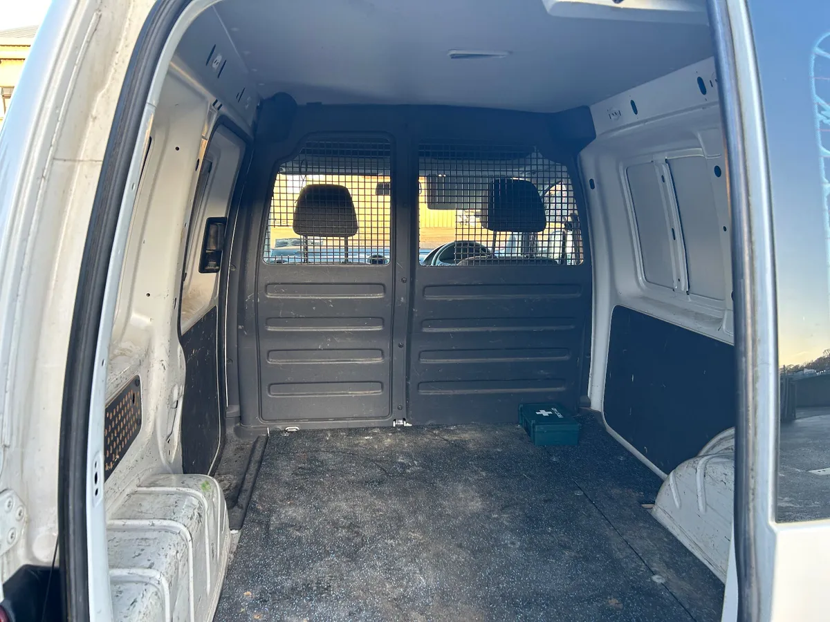Volkswagen Caddy 2015 - Image 4