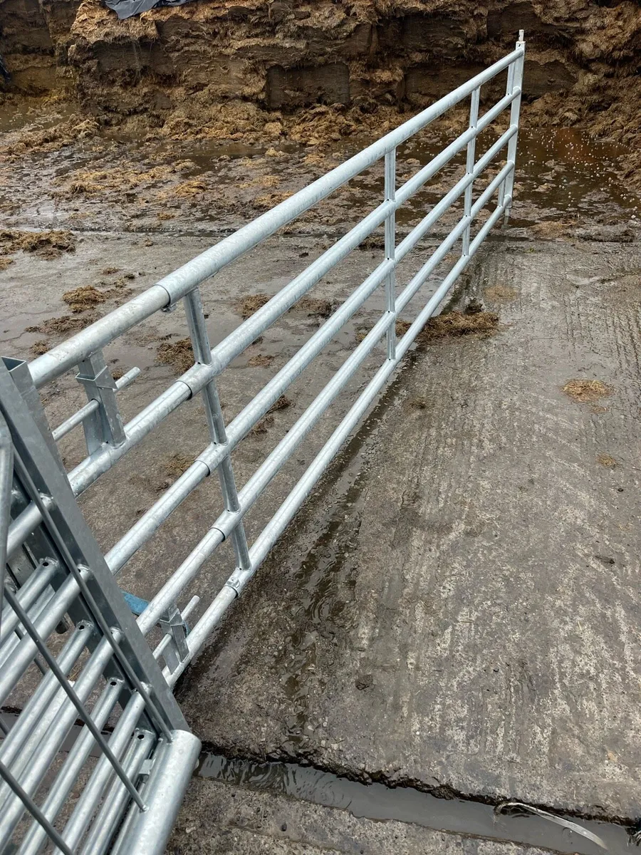 Extendable, gates and barriers - Image 4