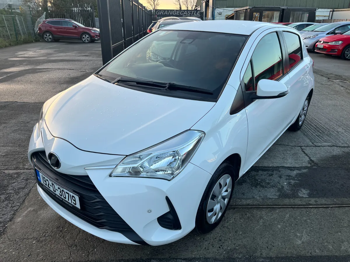 Toyota Vitz 2019, 1.0 5DR AUTO LOW KM HIGH SPEC - Image 3