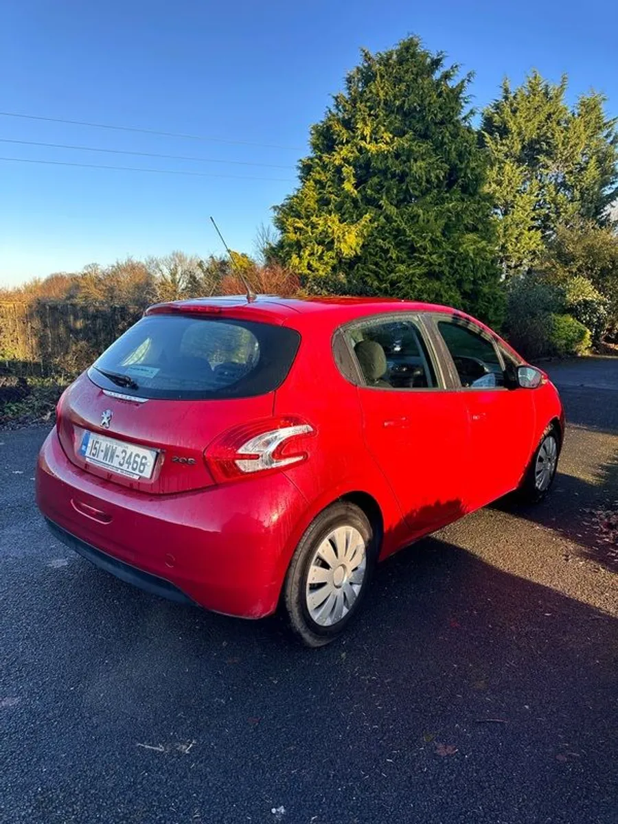 2015 Peugeot 208 - Image 2