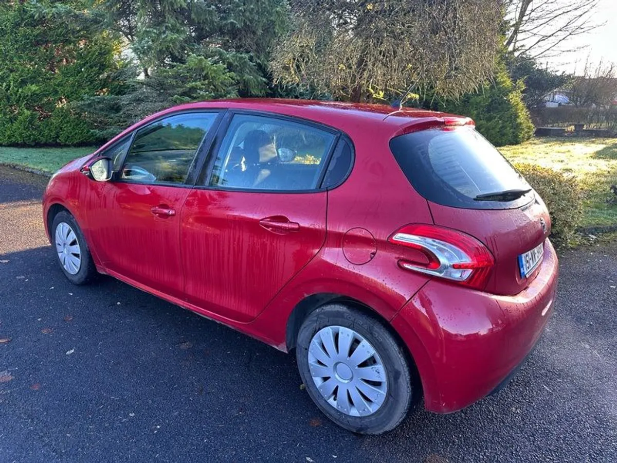 2015 Peugeot 208 - Image 3