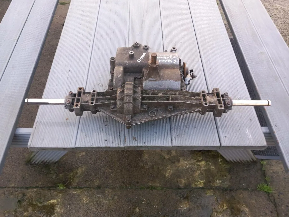 Countax/Westwood manual gearbox for sale - Image 3