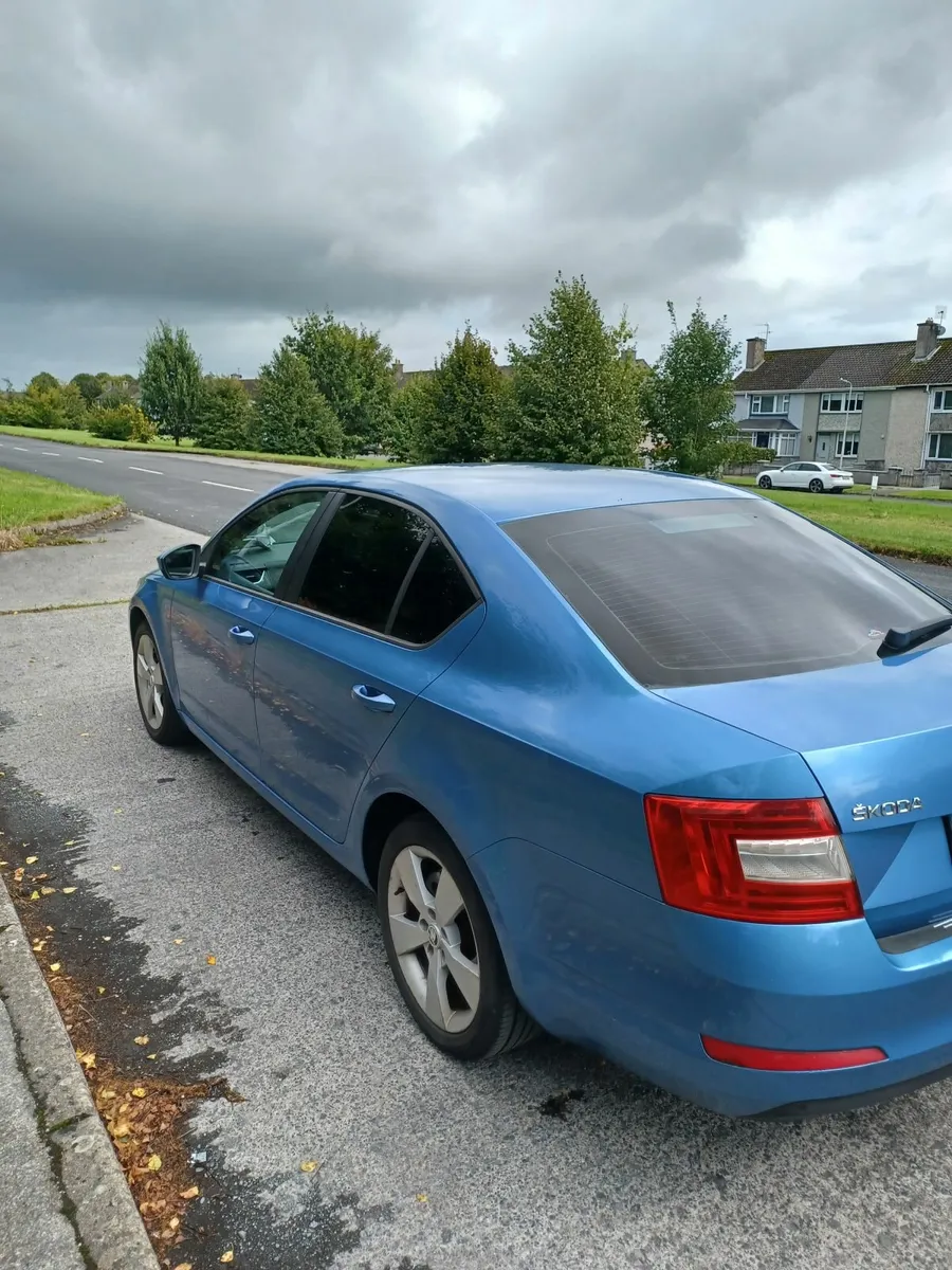 Skoda Octavia 2013 - Image 2