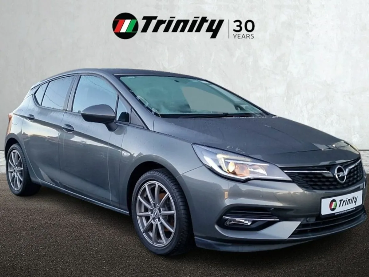 Opel Astra ** 1.2 TURBO ** 110PS ** 6 SPEED SC ** - Image 1