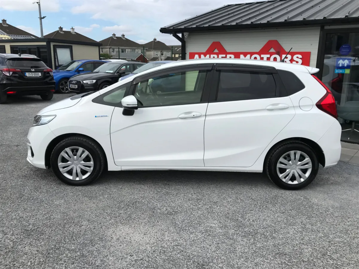 191 HONDA FIT HYBRID - Image 2